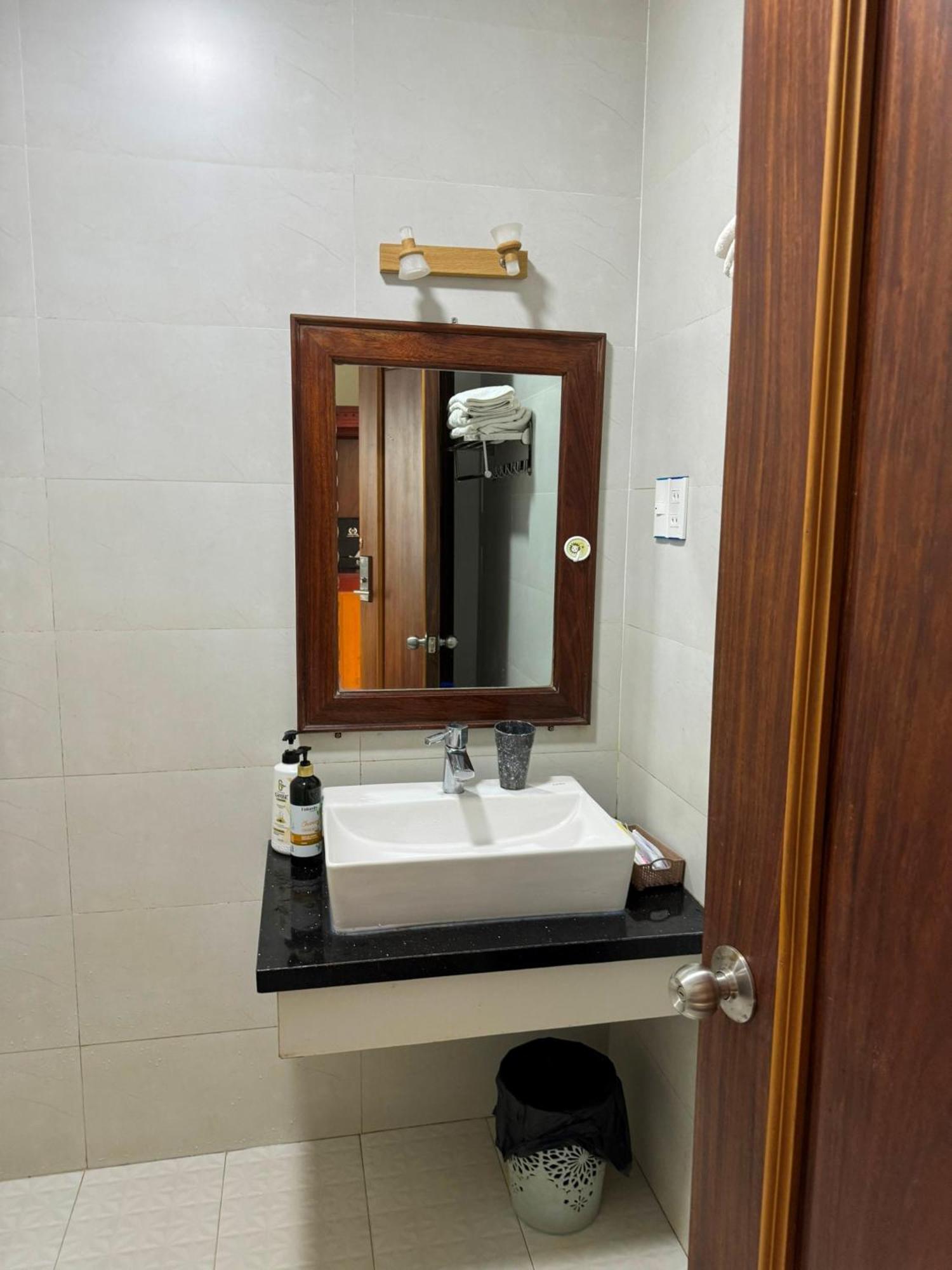 Hoang Khiem Hotel Pleiku Ngoại thất bức ảnh